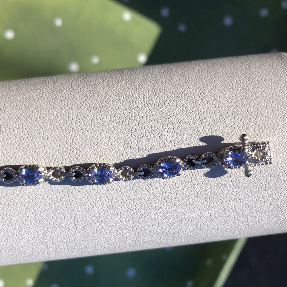 Genuine Tanzanite Link Station Bracelet - 2.75 cts - Picture 2 of 7